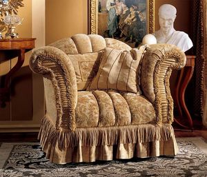 Emanuela armchair, Sessel mit kostbaren Stoffen gepolstert
