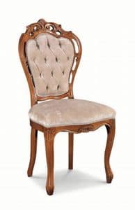 Art. 520s, Stuhl mit Holzschnitzereien und perforierten Struktur