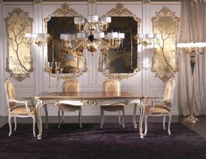 Boiserie, Holzwand in luxurisen klassischen Stil, von Hand dekoriert
