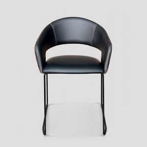 KARINA GESTEPPT, Gesteppter Stuhl mit raffiniertem Design