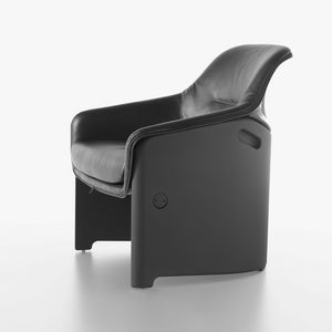 Avus Club Armlehnstuhl 1920-12, Hohe Design-Stuhl, Kunststoff, mit Polyurethan gepolstert