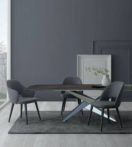 LETIZIA, Stuhl mit umhllendem und raffiniertem Design