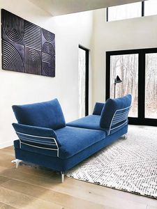 DIALOGO, Modulares Sofa mit Metallstruktur