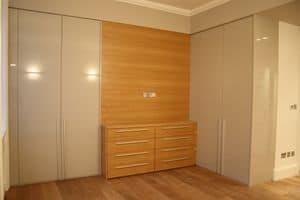 Kleiderschrank fr Schlafzimmer 01, Schrank in den Raum zugeschnitten, die optimale Nutzung von Raum zu machen