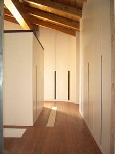 Wandschrank fr Unterdachzimmer 05, Kleiderschrank anpassbar auf den Dachboden, mit einem exklusiven Design