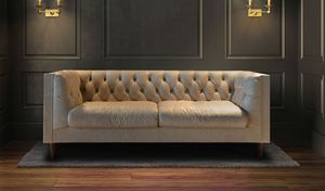 MODERN CHESTER, Sofa mit eleganter Geschmeidigkeit und kosmopolitischem Charakter