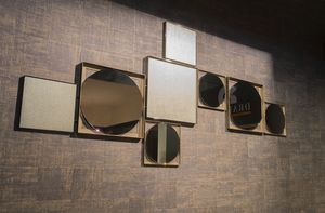 Wall composition, Spiegel mit geometrischem Design