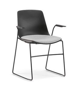 Java Cover 01 P, Stuhl mit Armlehnen, Metallkufengestell, mit Kissen