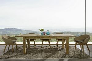 Tiche Montevideo, Tisch aus recyceltem Teakholz